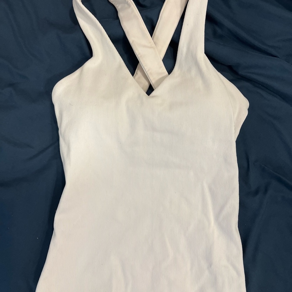 ALO Yoga White Fitted Sleeveless Tank Top